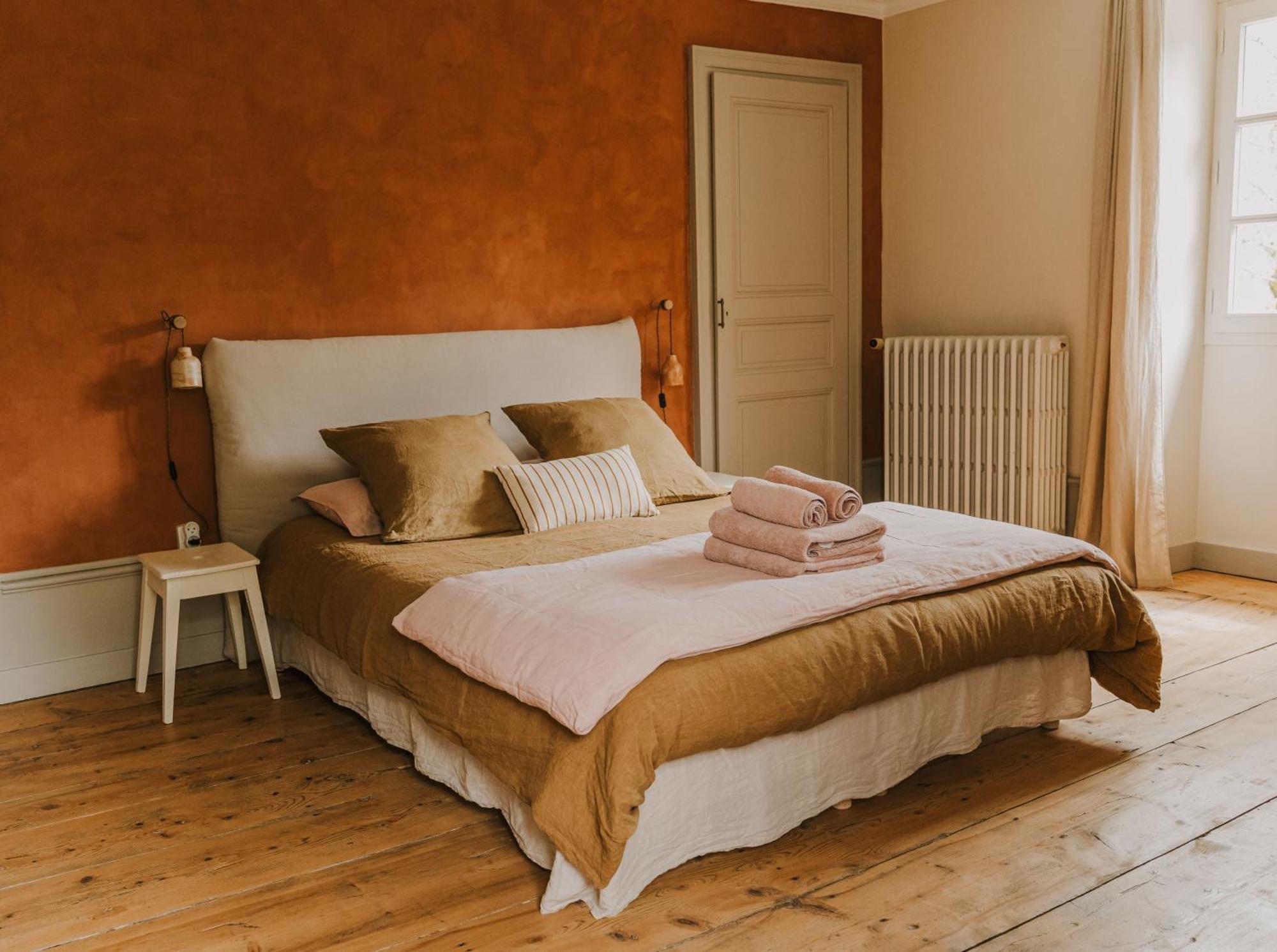 Maison D'Hotes Et Gite De Charme Avec Piscine, La Lhuiseraie Quarto foto
