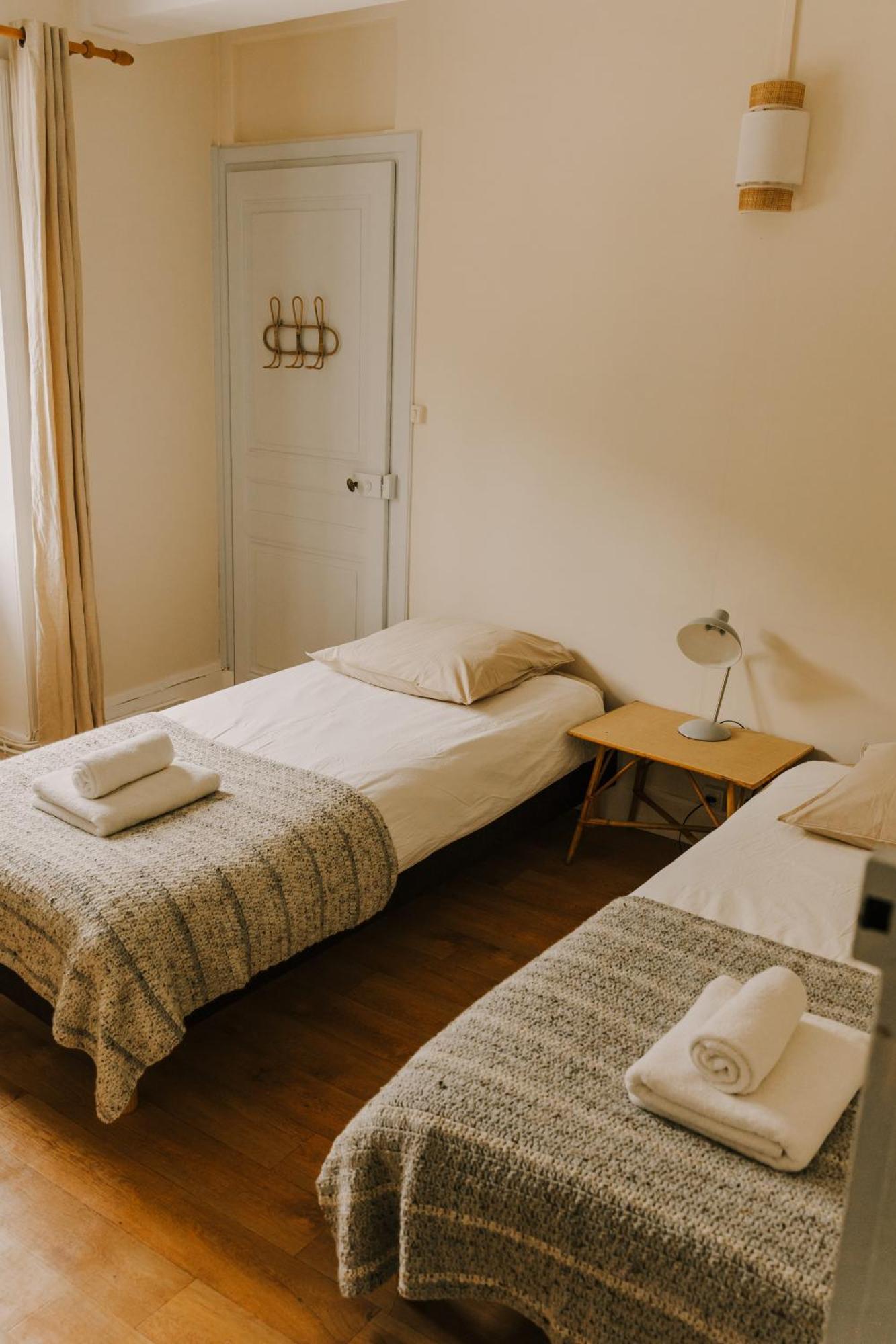 Maison D'Hotes Et Gite De Charme Avec Piscine, La Lhuiseraie Quarto foto